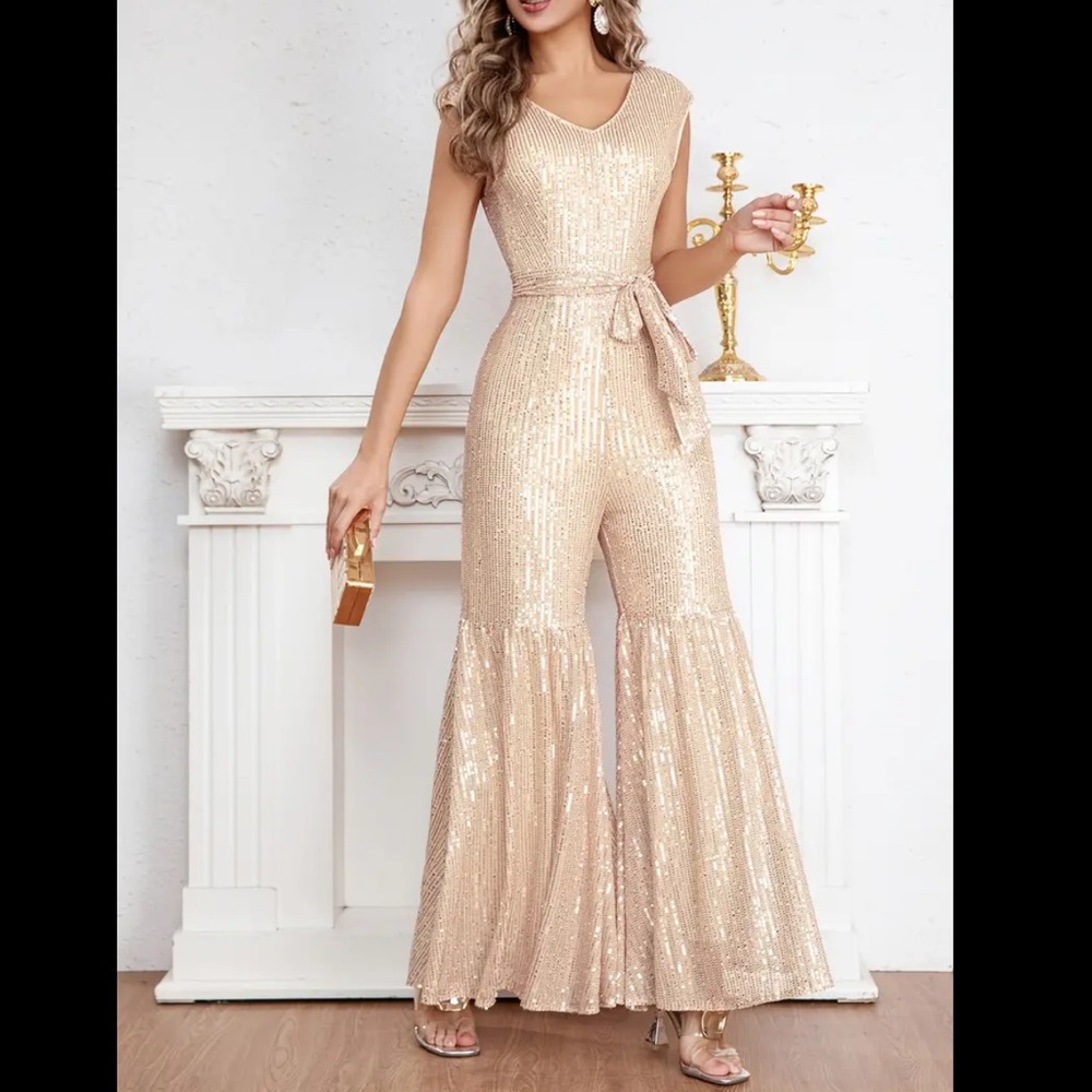 COLOR: CHAMPAGNE GOLDEN
